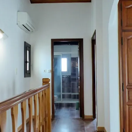 Spacious House With Garden Feriehus *